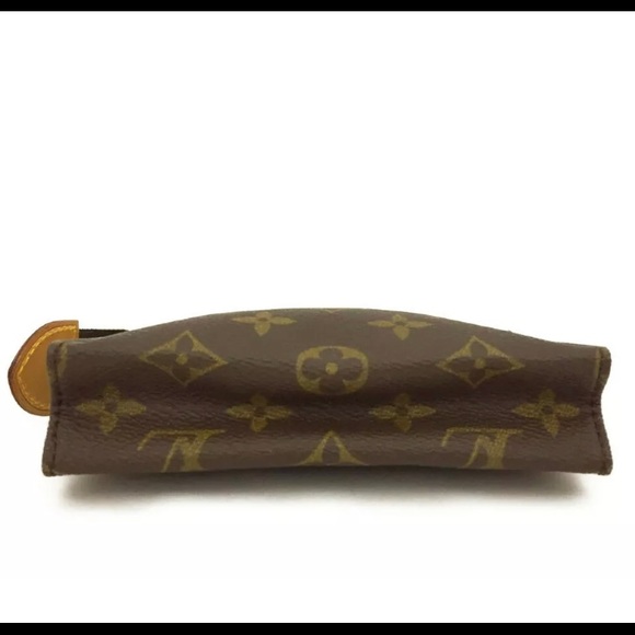 Authentic Louis Vuitton Toiletry Pouch 15 - Picture 5 of 7
